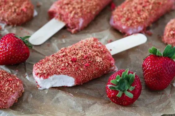 Strawberry Shortcake Pops"